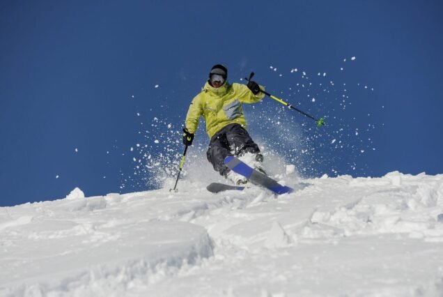 Luxurious Skiing Adventure 5 Nights 6 Days Package