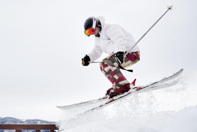 Skiing 5 Nights 6 Day Package